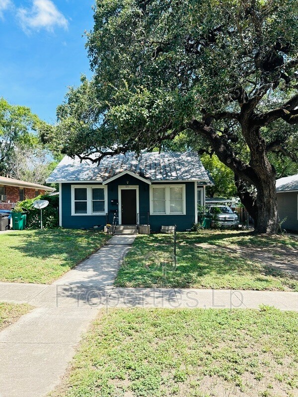 Foto principal - 1211 Hammond Ave
