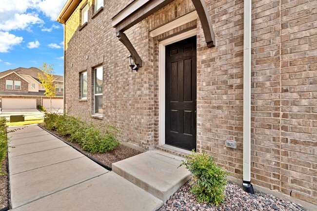 Foto del edificio - 1320 Hill Country Pl