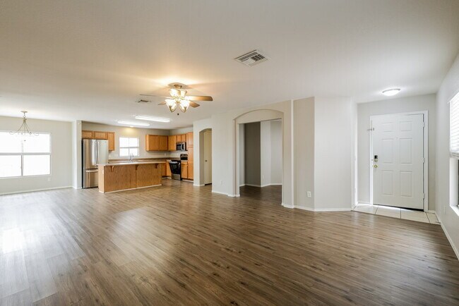 Foto del edificio - 12901 N 127th Ln