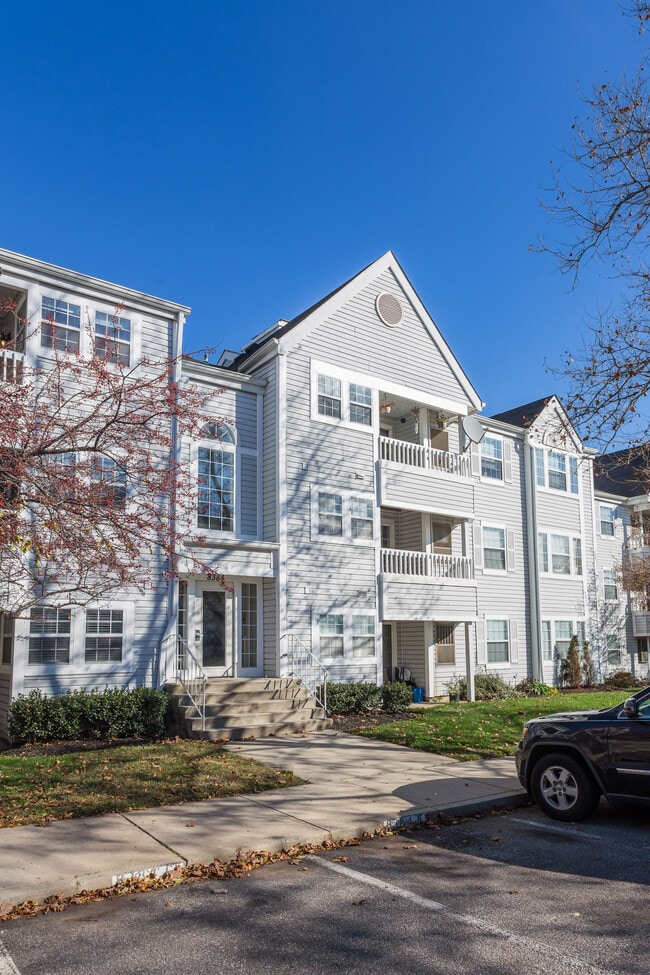 Building - 8384 Montgomery Run Rd