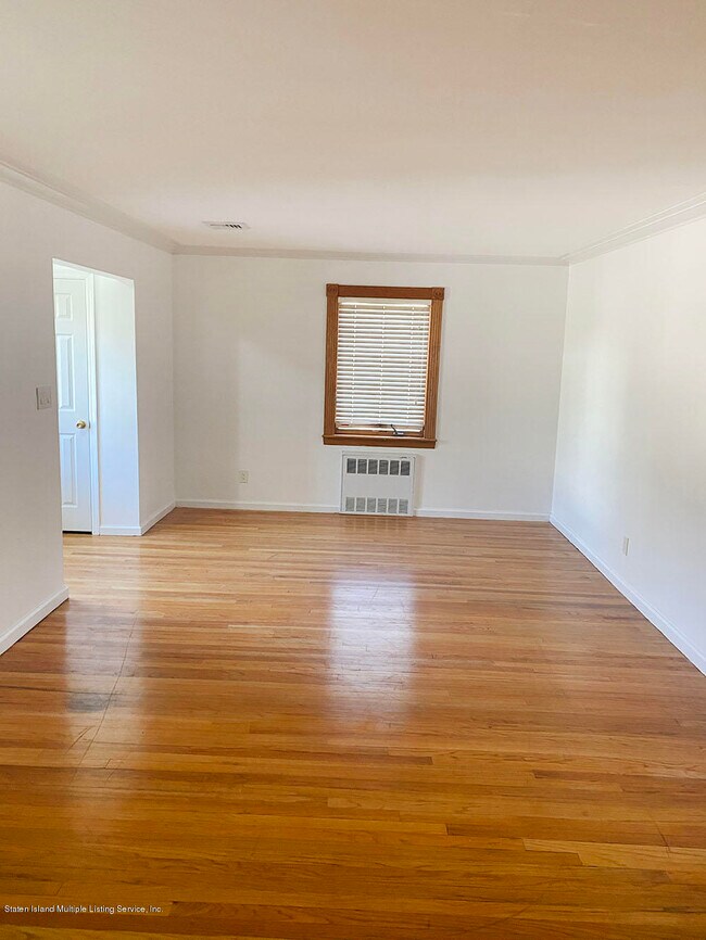 Building Photo - 800 W Fingerboard Rd