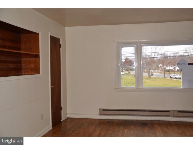 Building Photo - 116 Richlandtown Pike