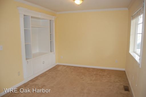 Building Photo - 1054 SW Thornberry Dr