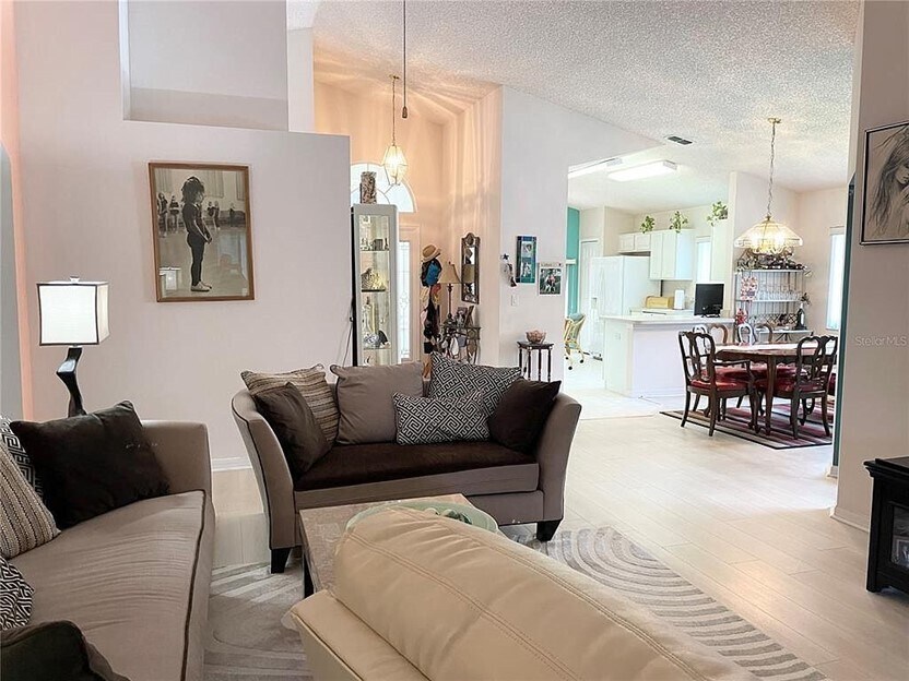 Foto del edificio - 2124 Addison Ave