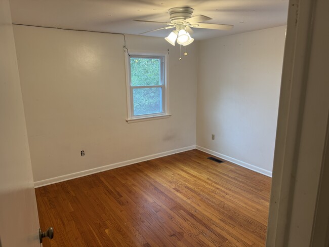Building Photo - 5160 Snowdrift Rd