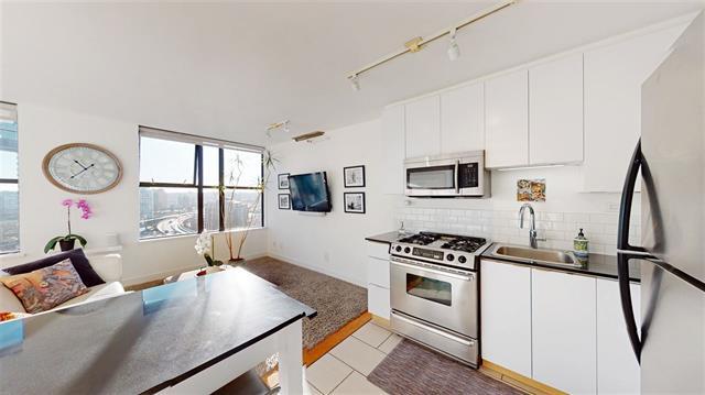 Photo du bâtiment - 989 Beatty St