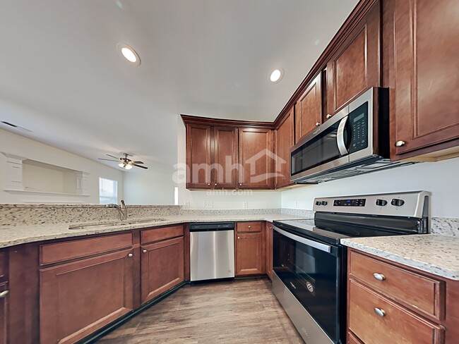 Building Photo - 136 Marinella Dr