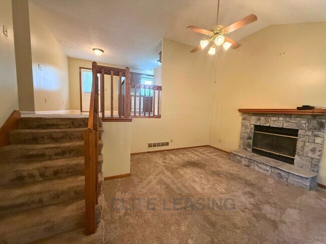 Foto del edificio - 1517 W Forest Dr