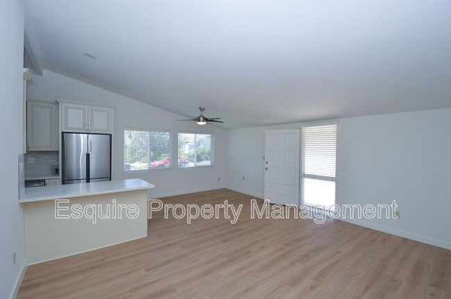 Foto del edificio - 285 Grandview Cir