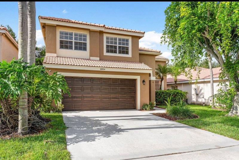 Primary Photo - 10934 Crescendo Cir