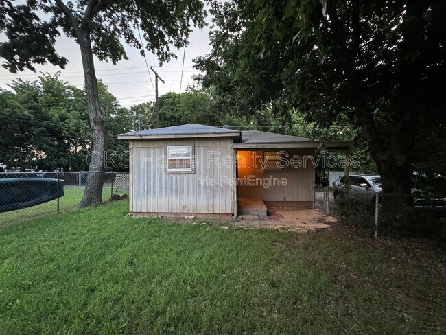 Foto del edificio - 115 SW 23rd St