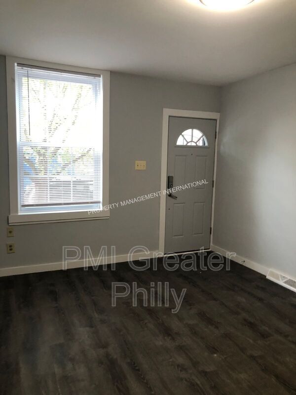 Building Photo - 4208 Westminster Ave