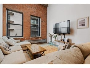 Building Photo - 250 Park Ave