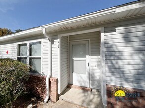 Building Photo - 404 Harding Rd