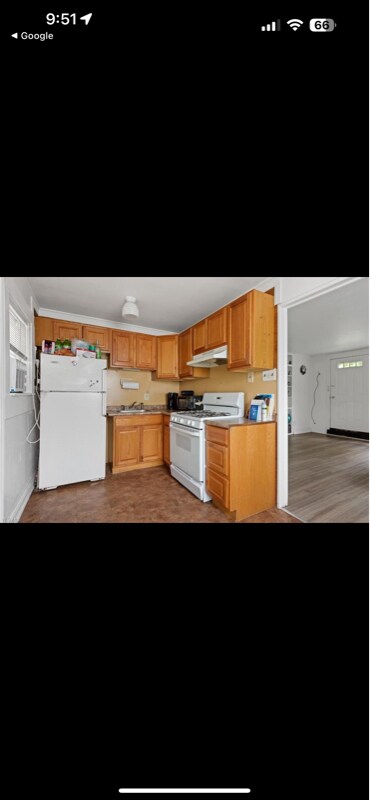 Foto del edificio - 7427 Glenwood Ave