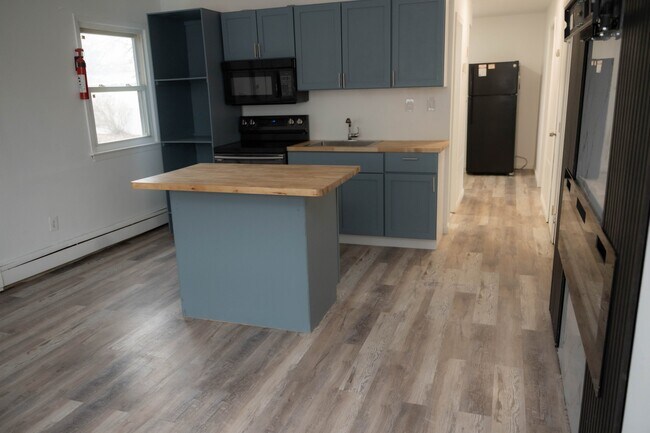 Foto del edificio - 104 Williams Ave