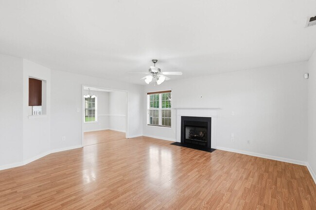 Building Photo - 2305 Gray Goose Loop