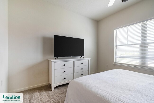 Building Photo - 2439 Casona Ln