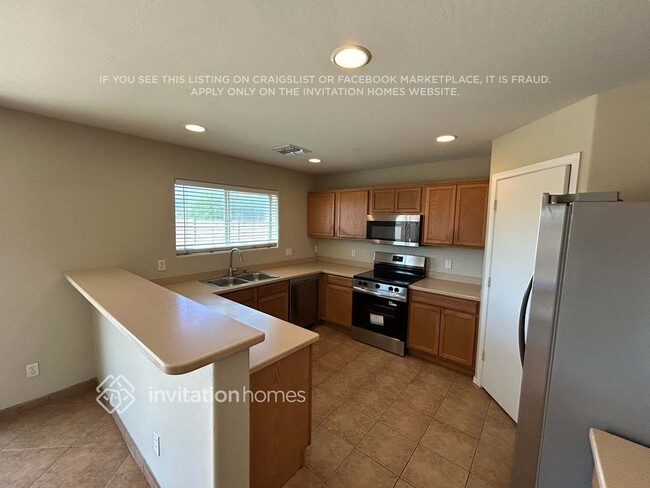 Foto del edificio - 7237 W Forest Grove Ave