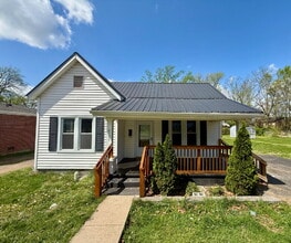 Building Photo - 2107 Woodland St