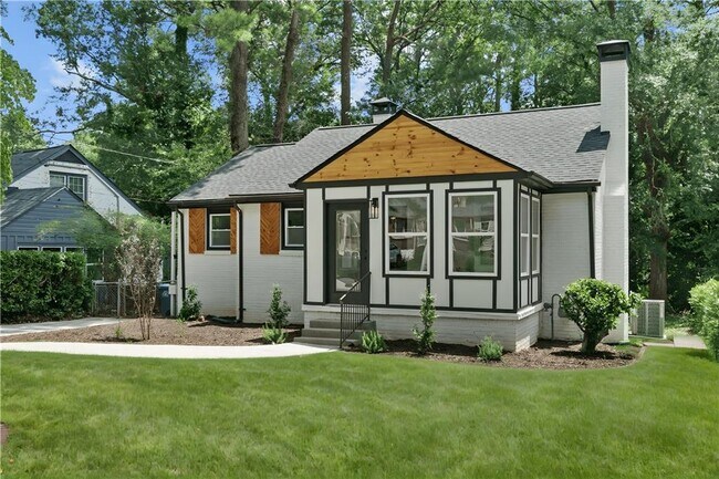 Foto del edificio - 1658 Altadena Pl SW