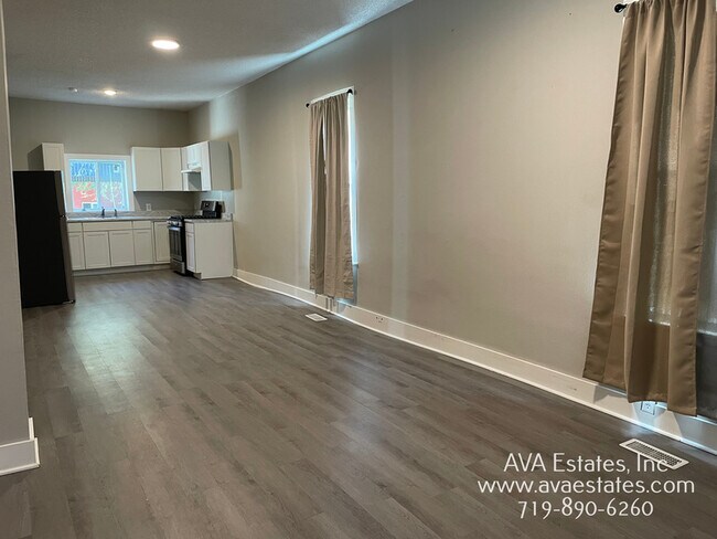 Foto del edificio - 104 N Glendale Ave