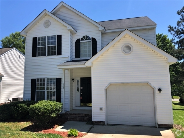 Building Photo - 612 Hanska Way