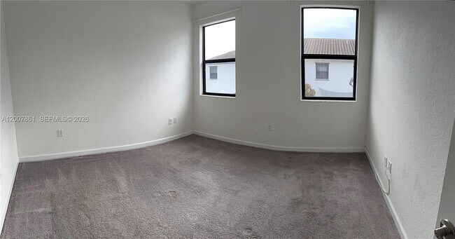 Foto del edificio - 25180 SW 114th Ave