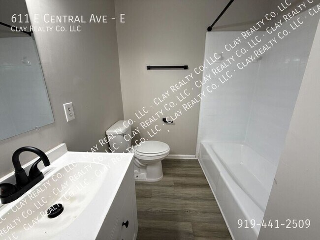 Foto del edificio - 611 E Central Ave