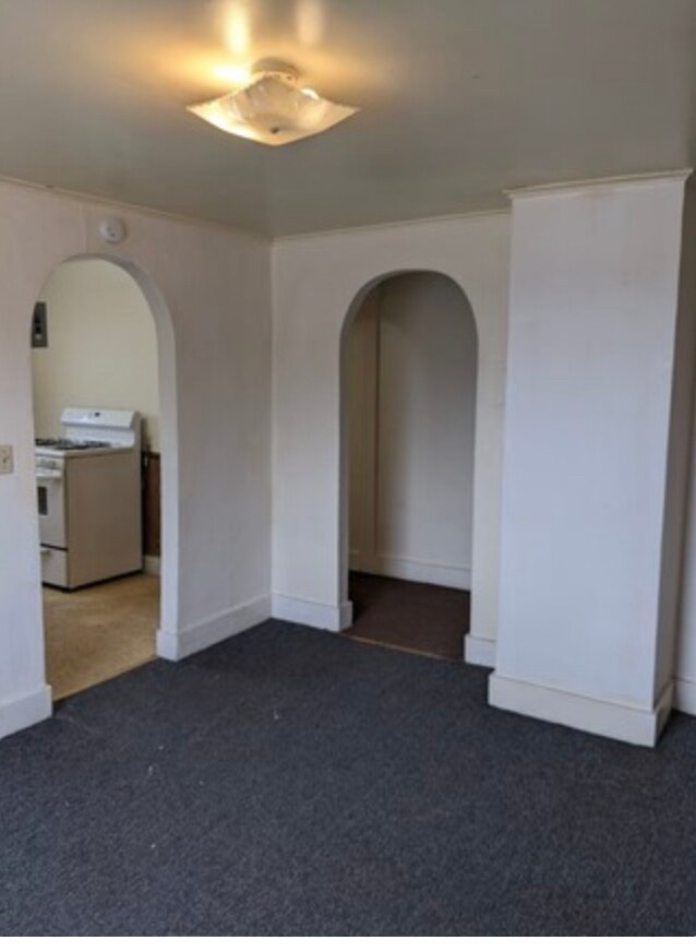 1819 S Niagara St, Saginaw, MI 48602 Apartments in Saginaw, MI