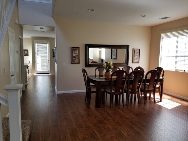 Building Photo - 1838 Amargosa Dr