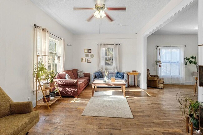 Foto del edificio - 1500 Houston St