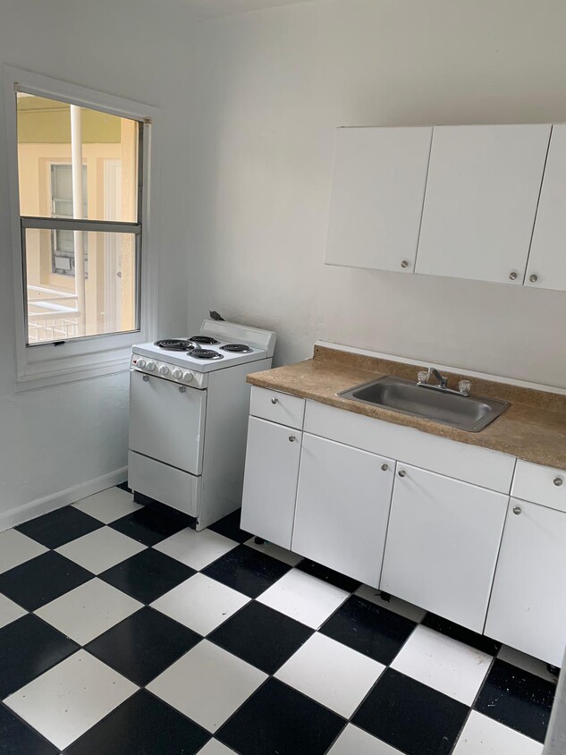 Primary Photo - 2300 W Flagler St