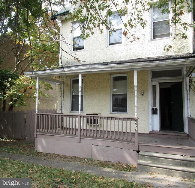 Foto del edificio - 5526 N Mascher St