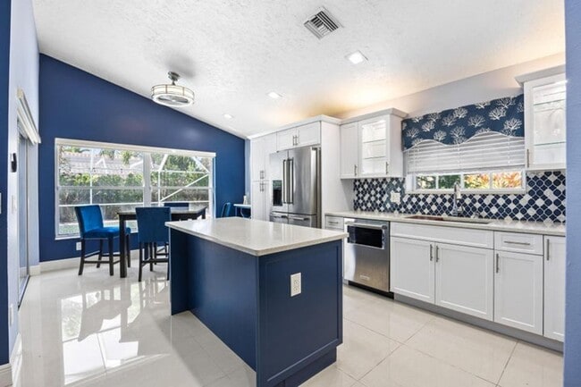 Photo - 13525 Brixham St House