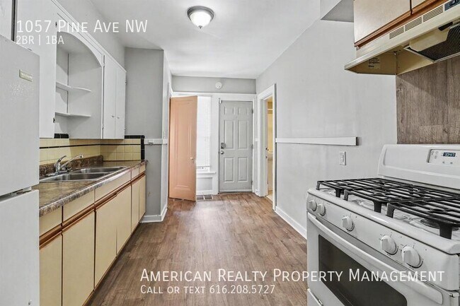 Foto del edificio - 1057 Pine Ave NW