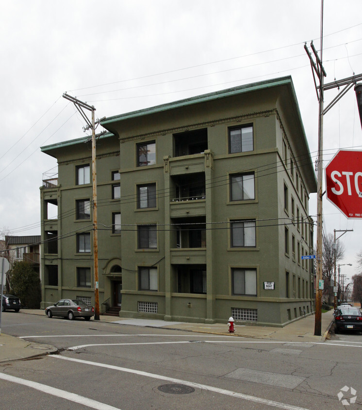 Primary Photo - 6111 Alder St Apartments