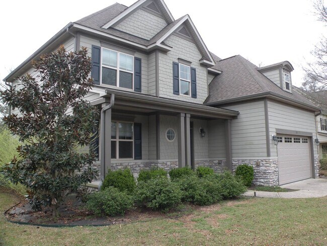 Building Photo - Beautiful 2 Story home