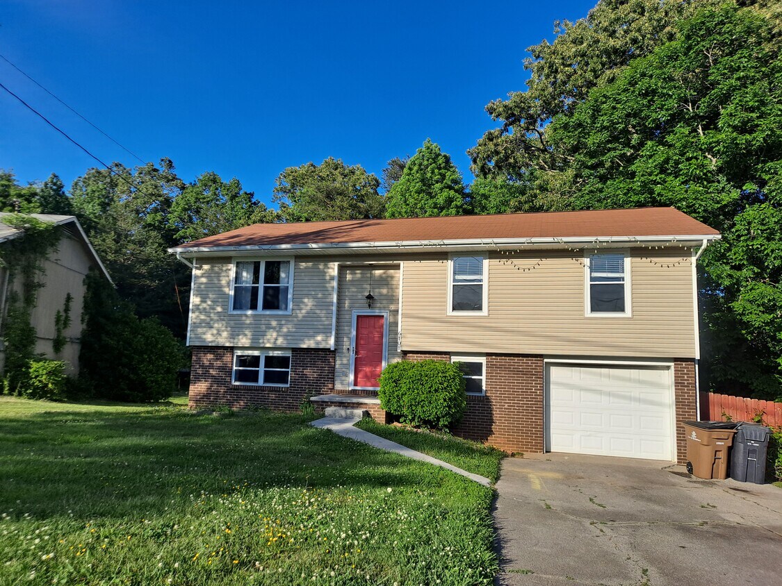 6101 Cougar Dr, Knoxville, TN 37921 House Rental in Knoxville, TN