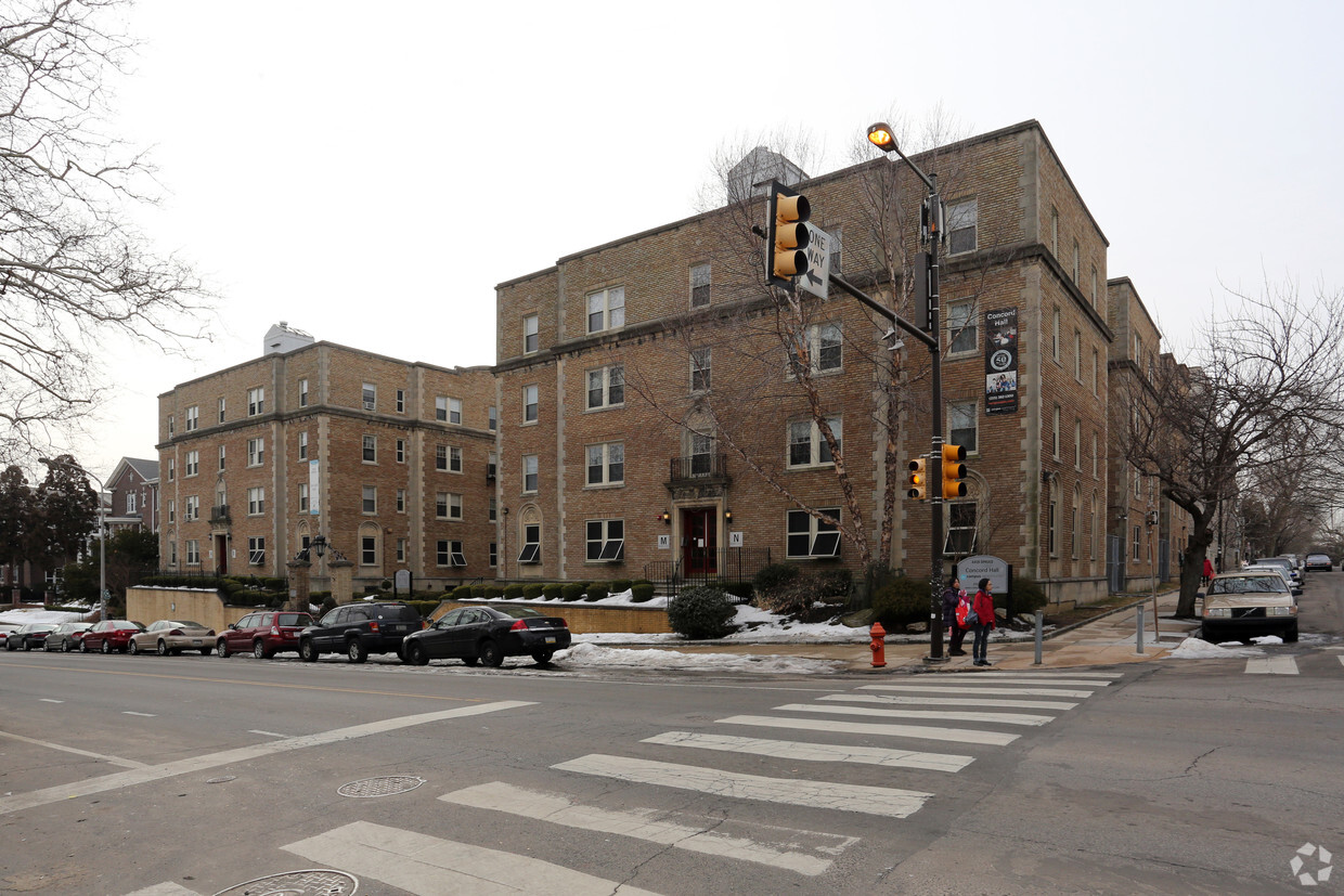 Primary Photo - Concord Hall at Campus Apartments