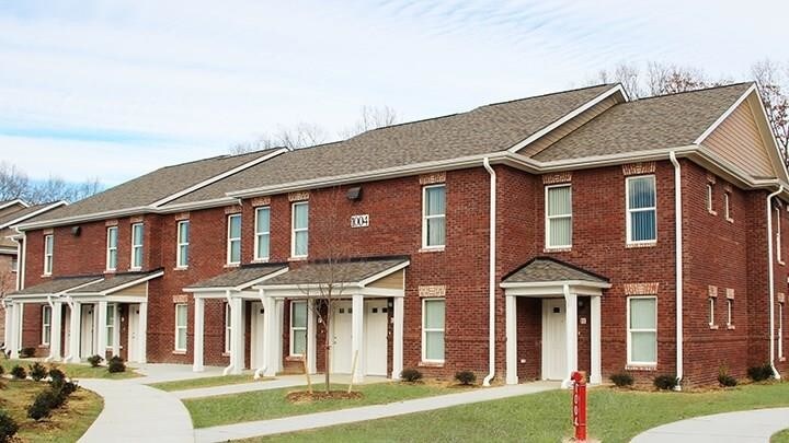 Foto del edificio - 100 Sam Robinson Dr