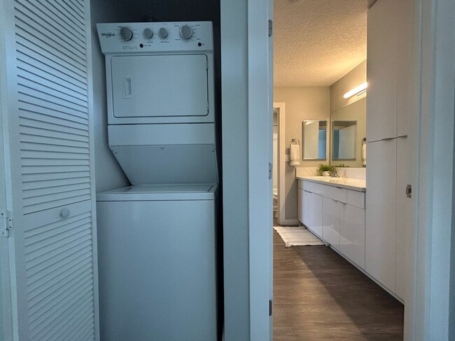 Interior Photo - The Edward Apartments