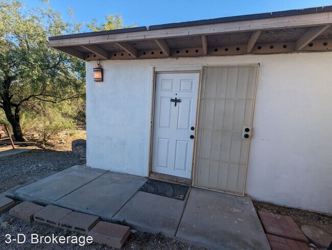 Building Photo - 2 br, 1 bath House - 2720 S. Verdin - GUEST