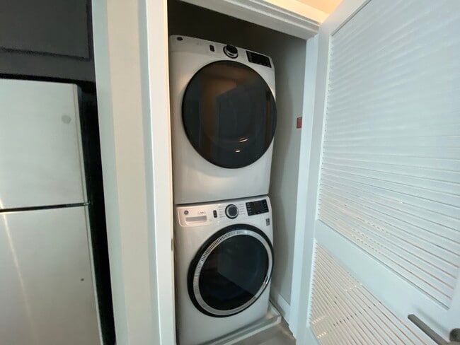 Interior Photo - ONE501