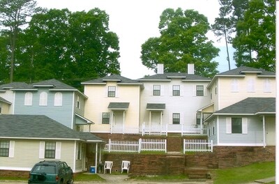 Primary Photo - Creekwood Apartments