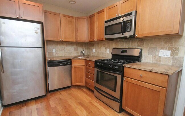 Building Photo - 1838 S 10th St