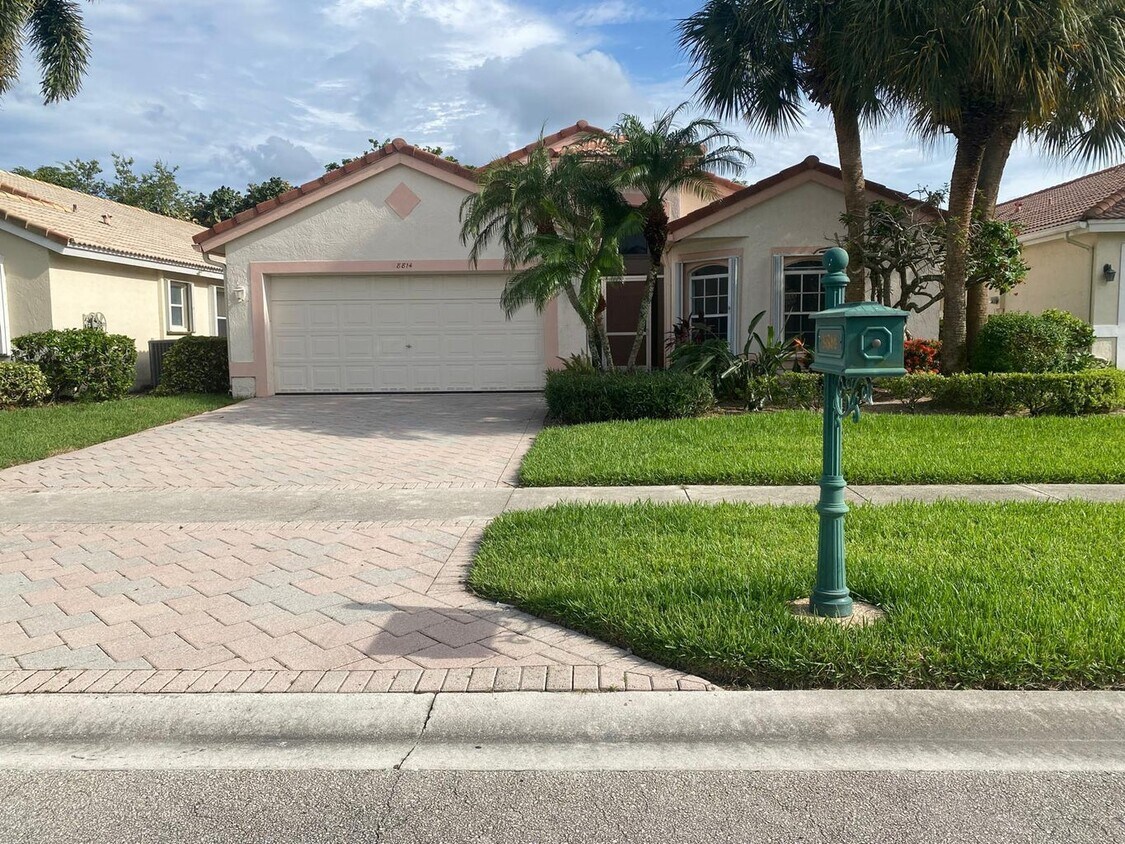 Foto principal - 8814 Thames River Dr