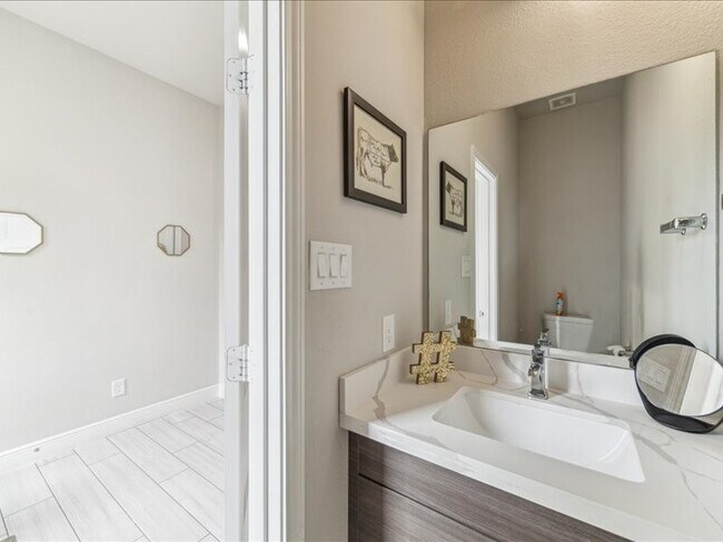 Building Photo - 4713 New Orleans St