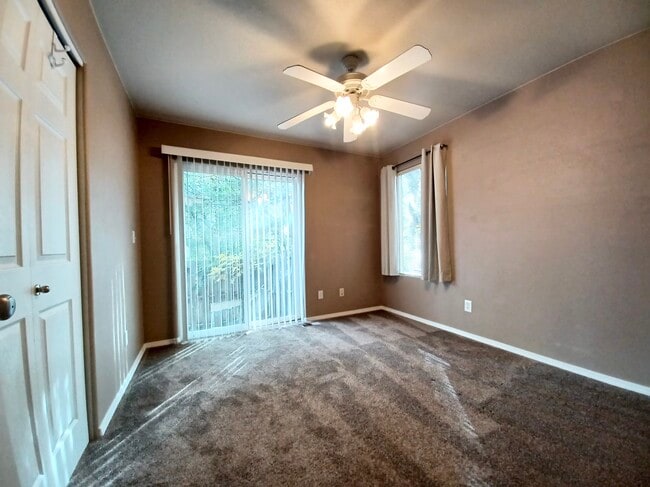 Foto del edificio - 1713 Woodburn St