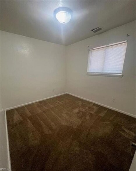Foto del edificio - 3409 Raintree Rd